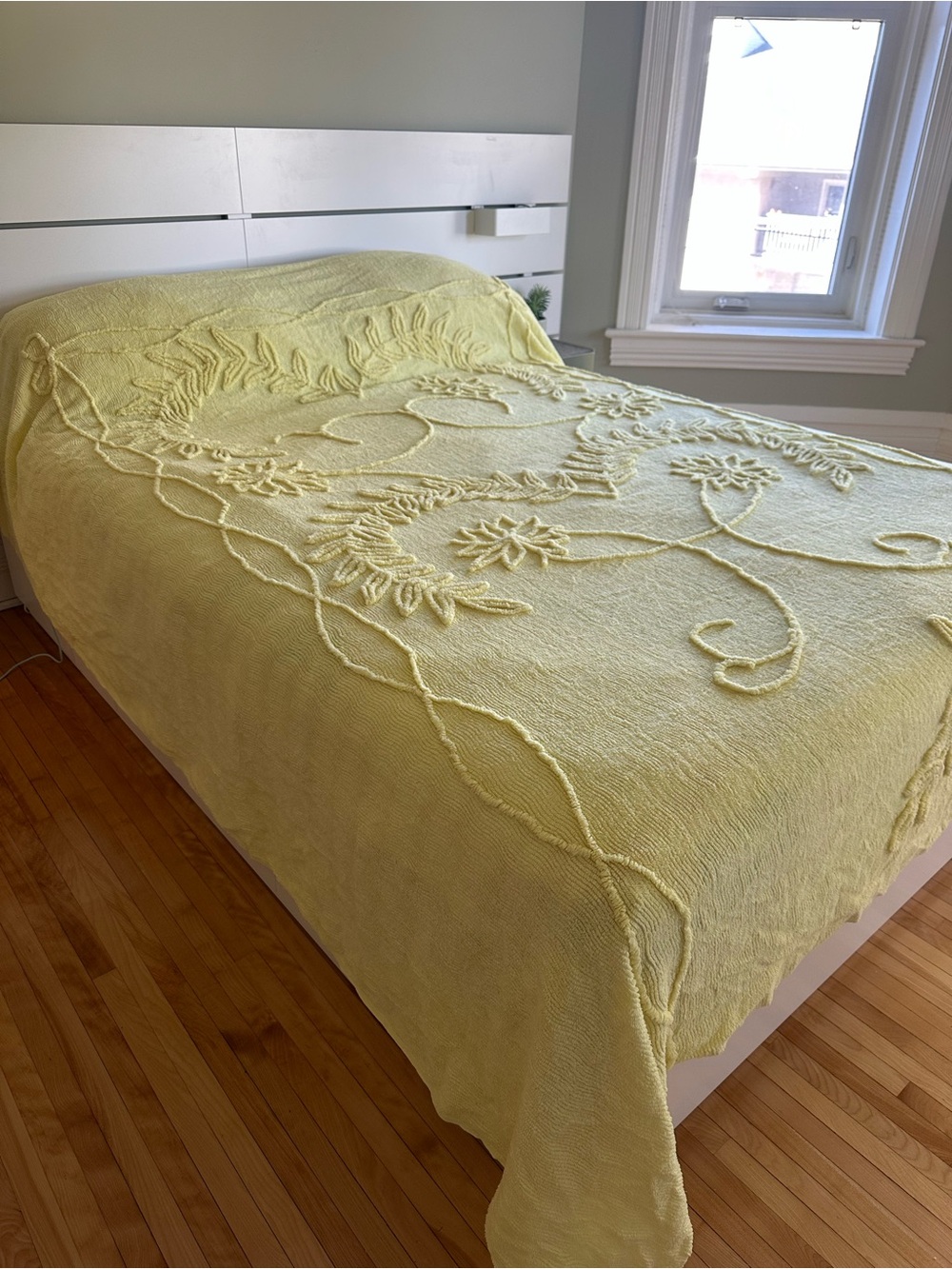 Vintage Chenille Bedding by Ideal Spread of Montreal for HBC